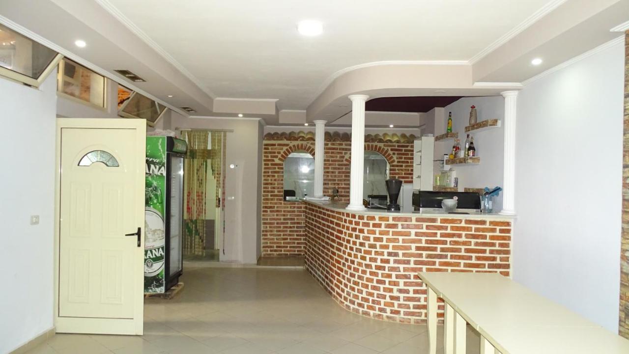 Hotel Arsenal Ксаміл Екстер'єр фото