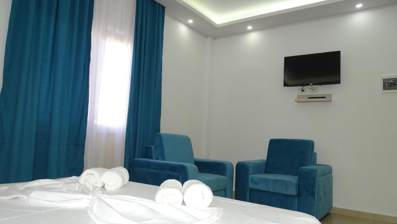 Hotel Arsenal Ксаміл Екстер'єр фото