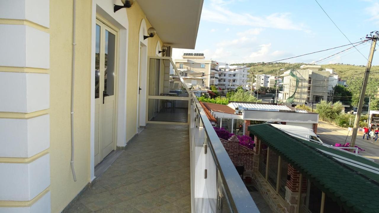 Hotel Arsenal Ксаміл Екстер'єр фото